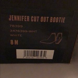 Frye Jennifer cut out bootie